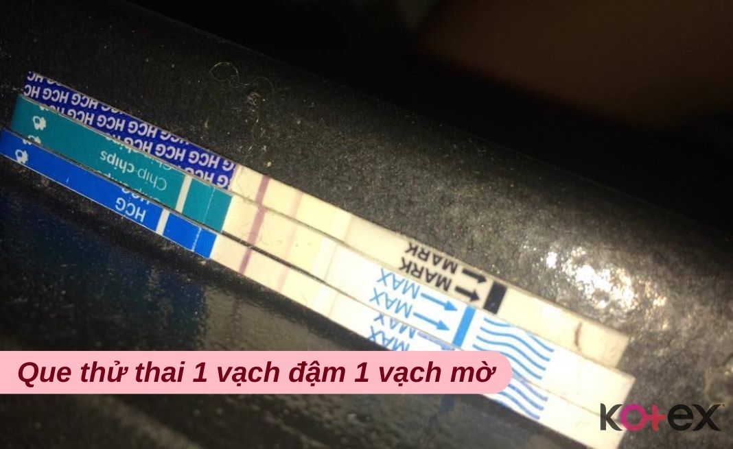 hình ảnh que thử thai 1 vạch đậm 1 vạch mờ