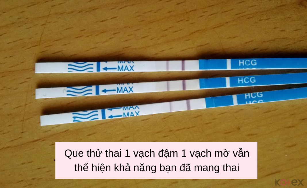 Que thử thai có một vạch đậm và một vạch mờ vẫn thể hiện khả năng mang thai là rất cao ở bạn nữ